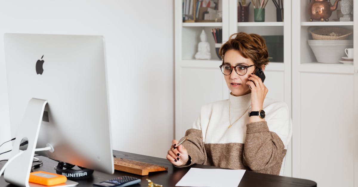 découvrez le rôle essentiel d'un content manager, expert en création et gestion de contenus digitaux. apprenez comment il optimise la stratégie de communication d'une marque, engage les audiences et booste la visibilité en ligne.