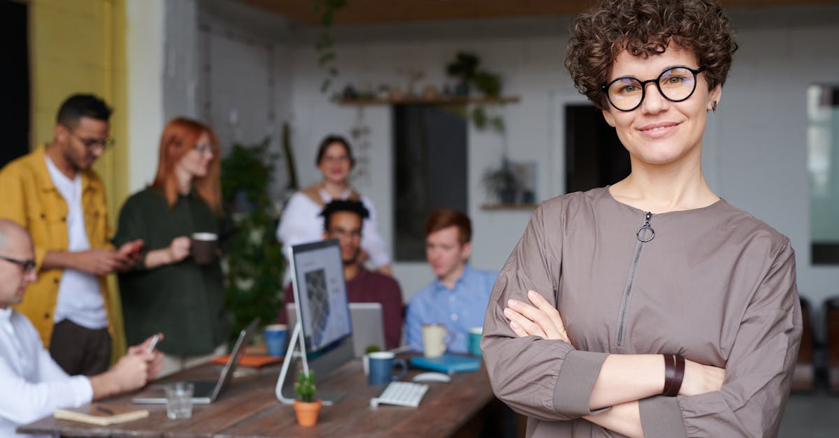 découvrez l'importance de l'autonomie des employés dans le milieu de travail moderne. cette approche favorise la créativité, renforce la motivation et améliore la productivité, tout en permettant une culture d’entreprise innovante et dynamique.