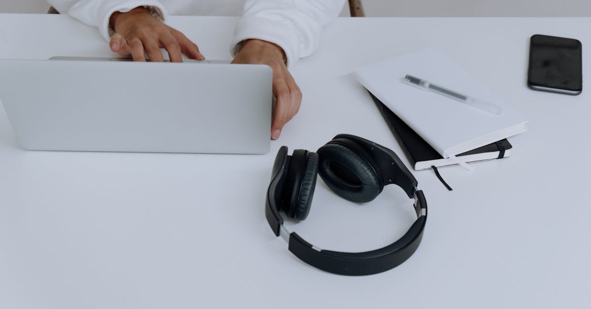 découvrez comment la musique peut booster votre productivité et améliorer votre concentration. explorez des playlists adaptées pour maximiser votre efficacité au travail ou durant vos études.