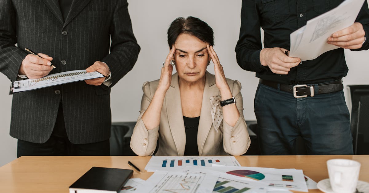 découvrez des stratégies efficaces de gestion du stress en équipe pour améliorer la collaboration et renforcer la cohésion au sein de votre groupe. apprenez à identifier les sources de stress et à les surmonter ensemble pour un environnement de travail sain et productif.