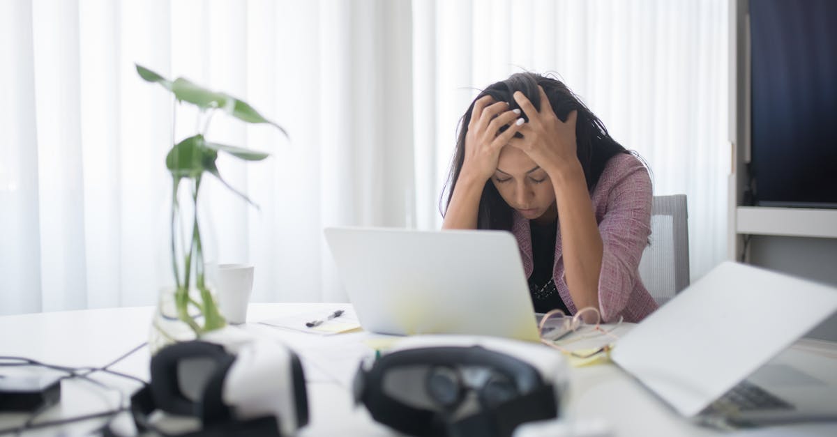 découvrez comment gérer le stress au travail avec des conseils pratiques et des stratégies efficaces. améliorez votre bien-être professionnel et créez un environnement de travail plus apaisant.