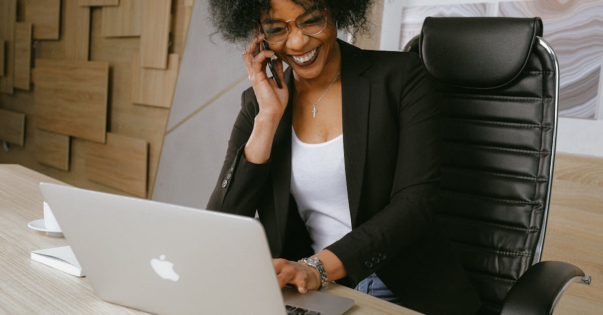 découvrez des idées innovantes et inspirantes pour le design de votre espace de travail. transformez votre bureau en un environnement fonctionnel et esthétique qui stimule la créativité et améliore la productivité.